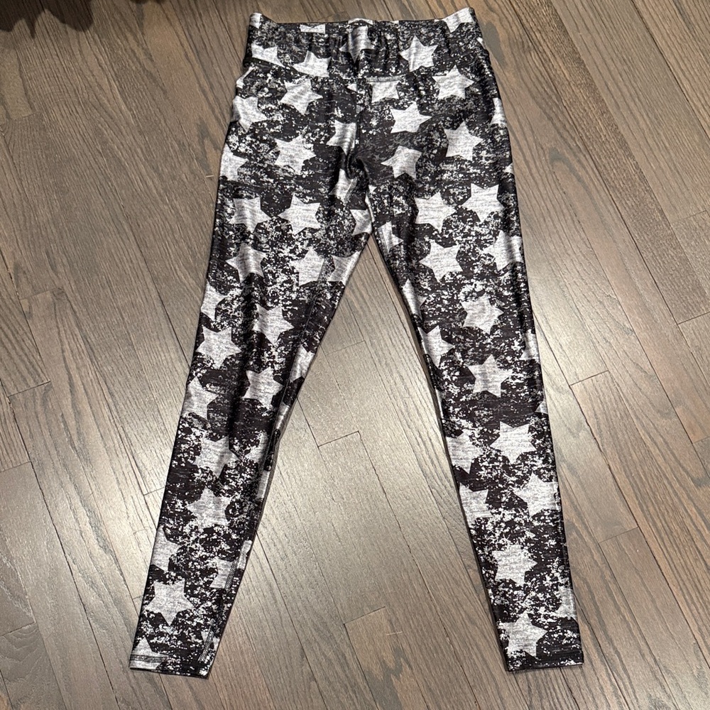 Terez Foilf Star Patterned Workout Leggings